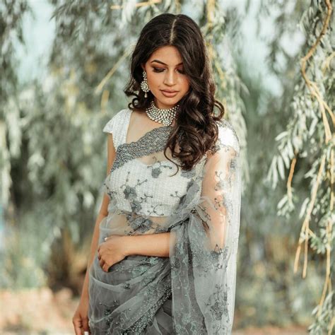 top 156 hairstyles on western saree vn