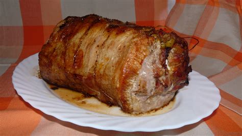 Aunque veréis que es un poco laborioso ya que hay que rellenar la pieza de carne, casi todo el trabajo puedes adelantarlo y tener el lomo relleno solo a. Enredando en la cocina: Lomo relleno