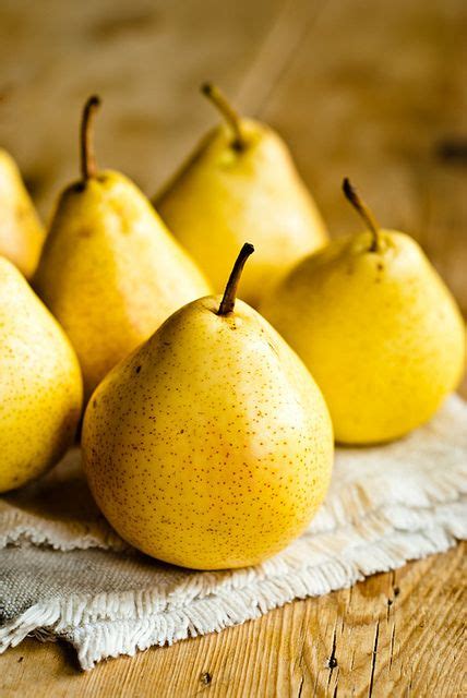 pears fruit yellow foods pear