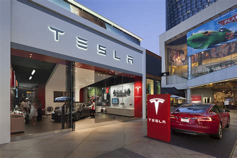 Tesla Showroom By Mbh Architects Los Angeles California