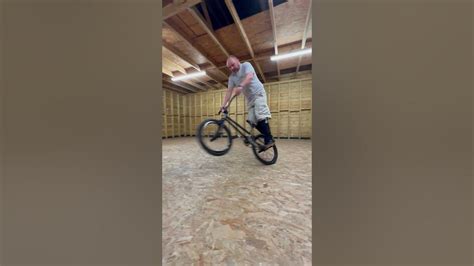 How To Peg Wheelie Backwards In Circles Flatland Bmx Youtube