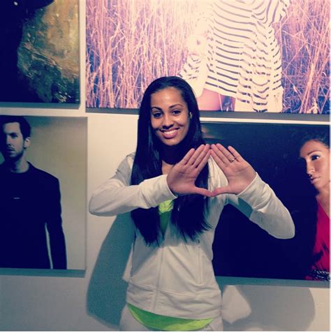 Skylar Diggins Becomes St Wnba Athlete To Sign With Jay Z S Roc Nation