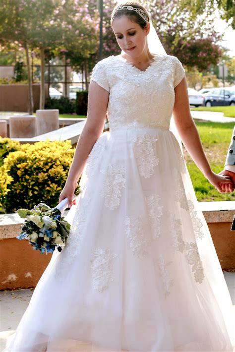 Bridget Ivory Lace Modest Wedding Dress With Sleeves