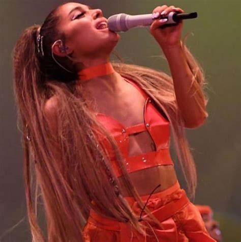 Ariana Grande In Albany Ny Sweetener Tour Ariana Grande Women Dangerous Woman