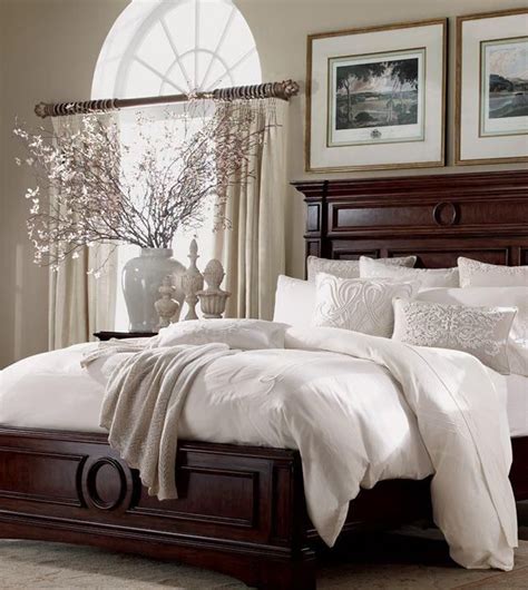 10 Tips on How to Create a Sophisticated Bedroom - Decoholic