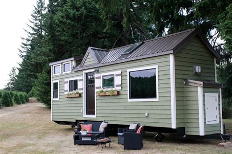 Tiny Heirlooms Luxury Tiny Cottage On Wheels