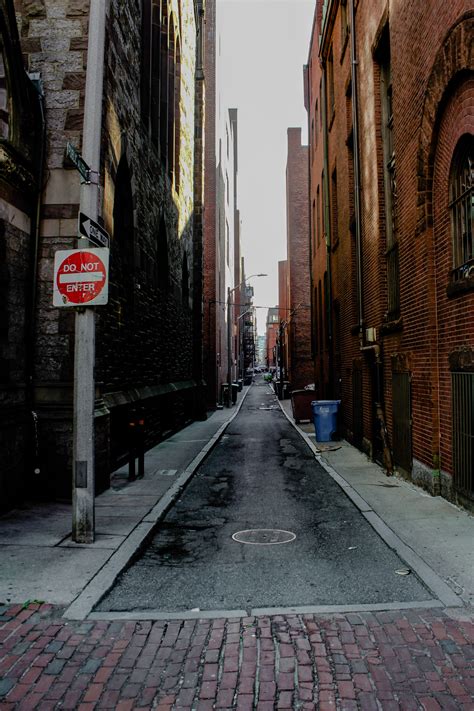The central location of the marches relative to the other lands. City Alley Street Free Stock Photo - NegativeSpace