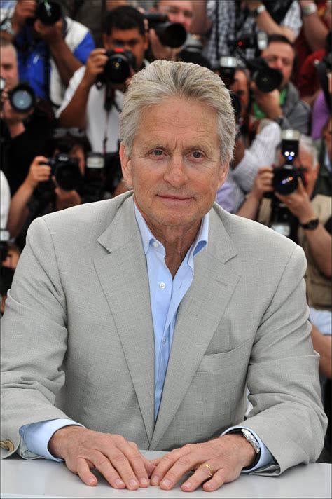 Michael douglas is one of the most accomplished american actors and producers in hollywood, who has given superior performances in a career that has stretched for over four decades. Michael Douglas - Michael Douglas Photo (32936321) - Fanpop