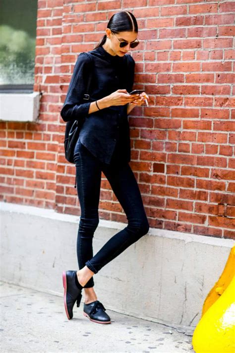 9 Off Duty Model Outfits Every Chic Woman Must Master Hello Bombshell