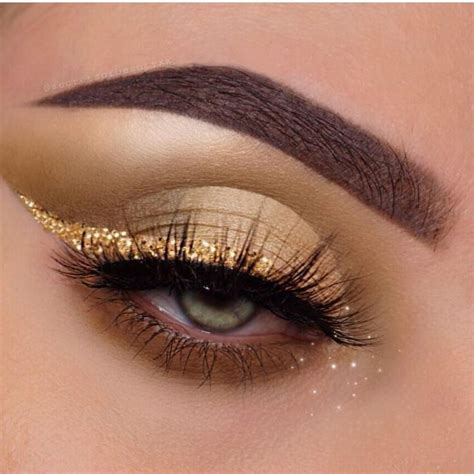 52 Best Gold Eye Makeup Looks And Tutorials Gold Eye Makeup Dramatic