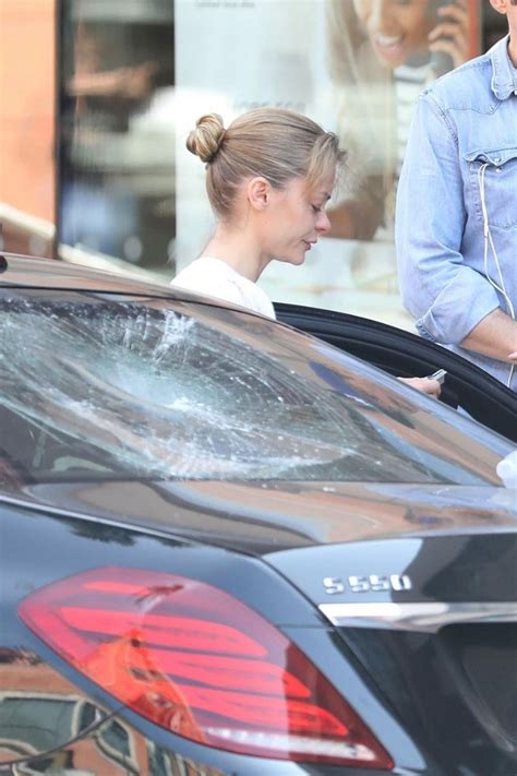 Jaime King Attacker Smashes Her Car Windows In Los Angeles 04042018 Hawtcelebs