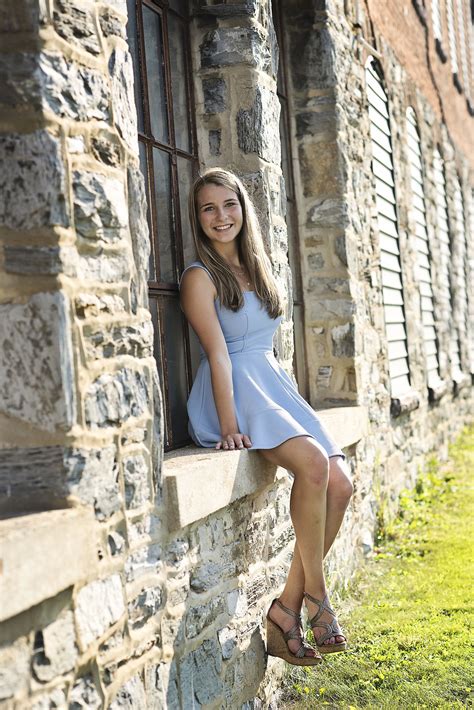 Rare Love Photography Outdoor Senior Pictures Senior