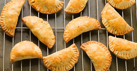 These Vegan Empanadas Dont Contain Any Meat But They Are Delicious If