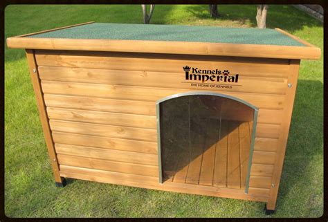 Kennels Imperial Extra Large Insulated Wooden Norfolk Dog Kennel With