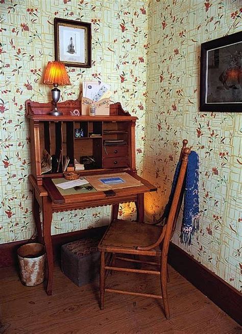 Yes, laura ingalls wilder died in her sleep in her mansfield, missouri home at the age of 90 on sunday night, february 10, 1957. AP photo by Mark Schiefelbein The writing desk where Laura ...