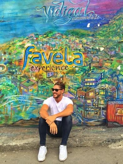 She is best known for once being the girlfriend of footballer cristiano ronaldo who was 9 years younger than her. Ângelo Rodrigues: Momentos de angústia e miséria no Brasil ...