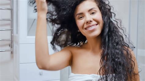 1400 Woman Curly Hair Bathroom Stock Videos And Royalty Free Footage Istock