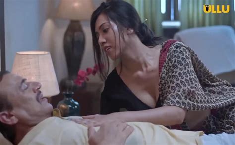 Simran Khan Sexy Scene In Palang Tod Caretaker Aznude
