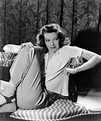 20 Fascinating Vintage Photos of Katharine Hepburn Wearing Wide-Leg ...