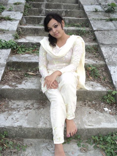 Desi Teen Beautiful Girl Photos Fun Maza New