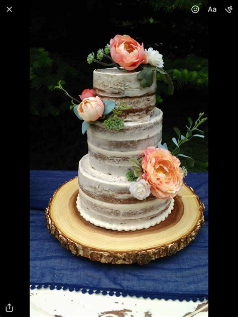 In keeping with the geometric theme of this wedding, the cake (by amy beck cake design) boasted hexagons on the top and crisscrossed lines at the base. Naked Cake - CakeCentral.com