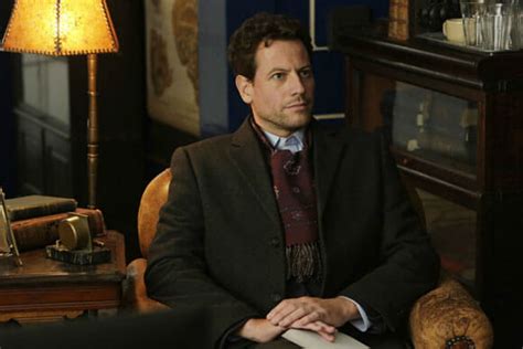 Having trained at the royal academy of dramatic art, he started off in welsh language film productions, then came to international attention. 'Forever' Ioan Gruffudd and Alana De La Garza Interview