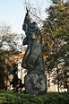 Vista del monumento a San Paisio de Hilendar (Pasiy Hilendarski) en ...