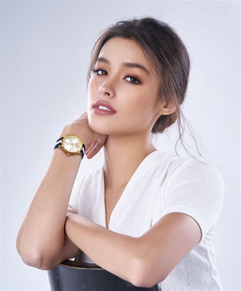 This Is E Life Liza Soberano Has No Time To Wait