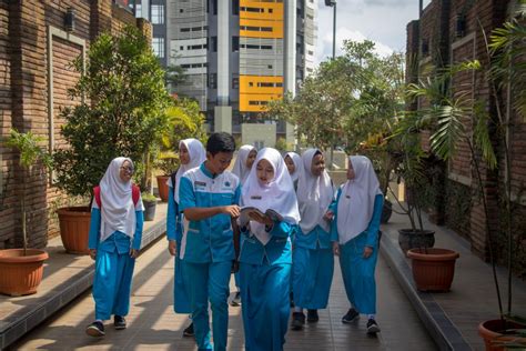 Berikut ini adalah berkas contoh profil perpustakaan sekolah. Profil SMK Muhammadiyah 7 Gondanglegi - SMK Muhammadiyah 7 ...