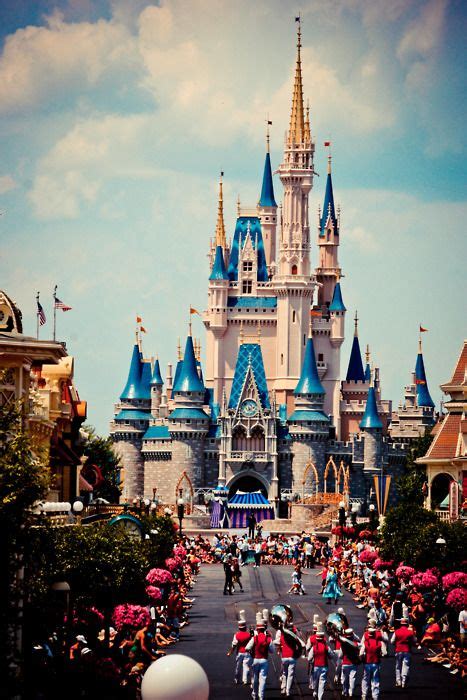 The 25+ best Castillo de disney ideas on Pinterest | Disney live