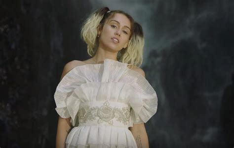 Miley Cyrus è Tornata Con Malibu Rolling Stone Italia