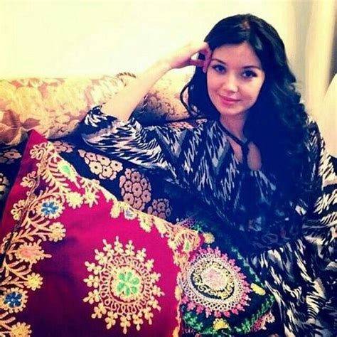 Shahzoda Matjonova Uzbek Actress Fashion Saree Sari