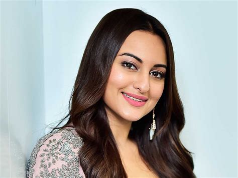 Sonakshi Sinha Hits Back At Body Shammers In Her Recent Video Super Stars Bio