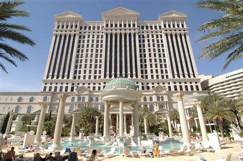 5 Reasons Why 50 Year Old Caesars Palace Will Never Go Out Of Style
