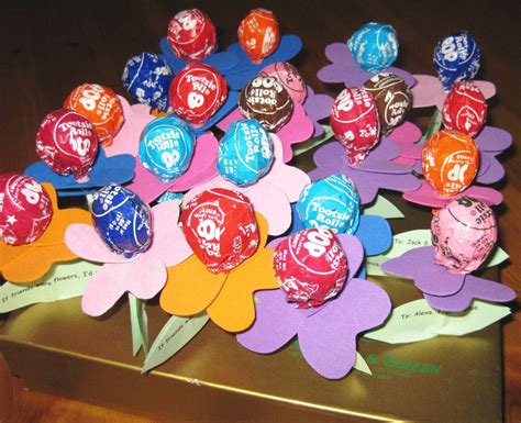 Valentines Day Candy Crafts Tootsie Pop Flowers The Frugal Girls