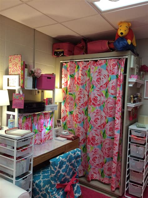 Lilly Pulitzer Shower Curtain For The Closet Dorm Life College Life Preppy Dorm Dorm Ideas