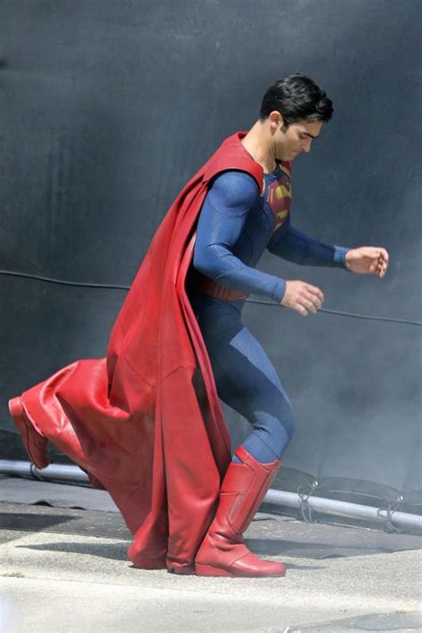 Tyler Hoechlin In Costume As Superman On The Set Of Supergirl Tom Lorenzo Superman