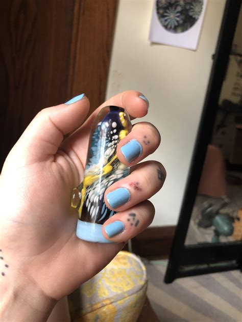 My Nails Match My Pipe Perfectly Rtrees