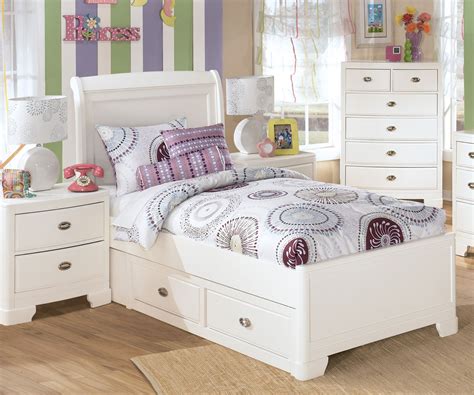 We offer a wide selection of kid furniture pieces, including beds, cribs, chairs & accents, storage, and more perfect for any room. Fun Functional Full Size Beds For Girls - HOUSE PHOTOS DESIGN