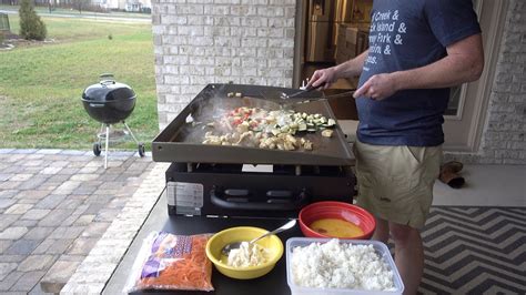 Blackstone Griddle Hibachi Style Chicken Fried Rice Youtube