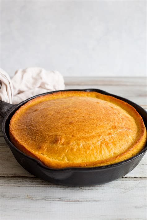 This cornbread is a rare compromise between southern and northern cornbreads: Corn Bread Made With Corn Grits Recipe : Recipe for ...