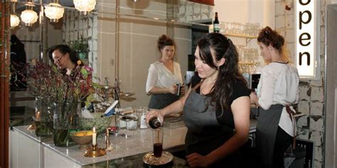 Merken die zich sterk maken voor het milieu. Zeeheldenkwartier, restaurant piet heinstraat den haag