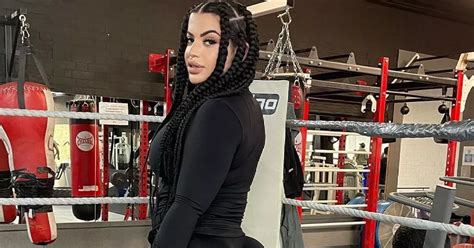 Model With Biggest Butt On Onlyfans Wows In Gym Wear As She Hits