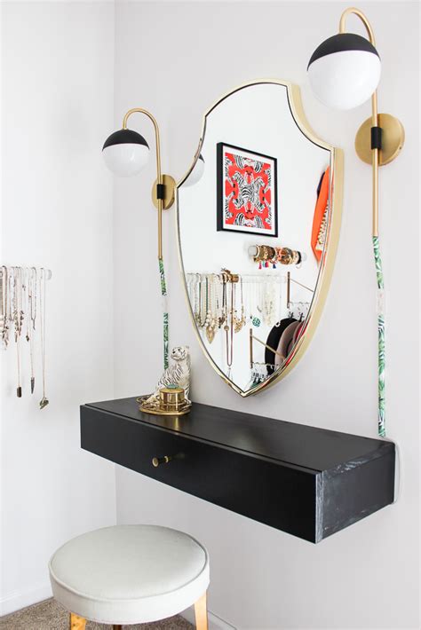 Includes vanity material list, tool list and step by step directions you can follow to diy a vanity. Wall Mounted DIY Makeup Vanity Table with Storage - An Easy Build!