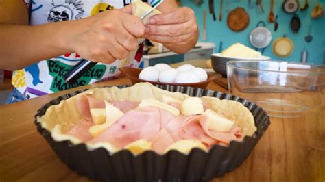 Tarta de jamón y queso La receta perfecta Paulina Cocina