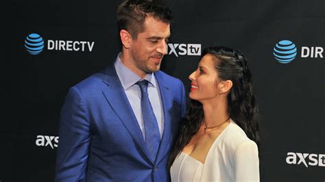 Are Aaron Rodgers And Olivia Munn Engaged