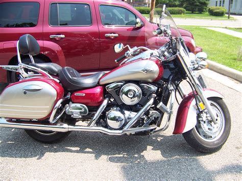 It is big and heavy, but stable, powerful and smooth. 2007 Kawasaki Vulcan 1600 Nomad - Moto.ZombDrive.COM