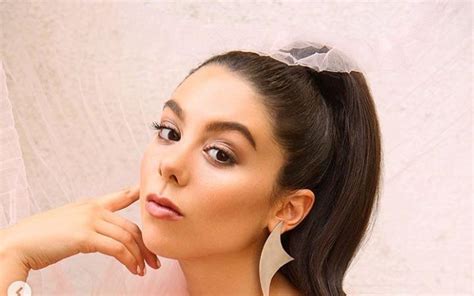 Kira Kosarin Height Weight Measurements Bra Size Age Biography