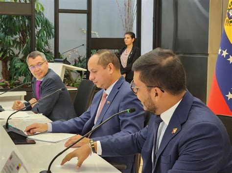 Ministros De Transporte De Colombia Y Venezuela Se Reunieron Para Coordinar Transporte De Carga