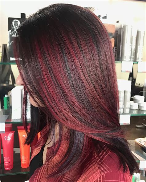 Shoulder Length Dark Brown Hair With Red Highlights - Jameslemingthon Blog